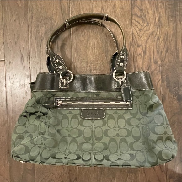 Coach Penelope Signature Tote in Forest Green - Picture 2 of 5